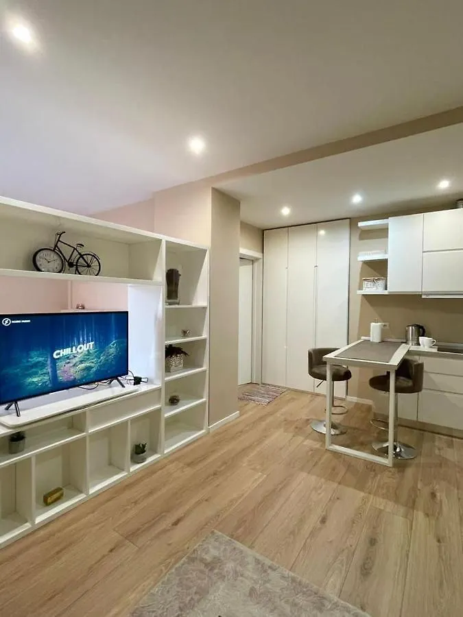 Prive Apartment, Studio, In Blloku Tirana Albania