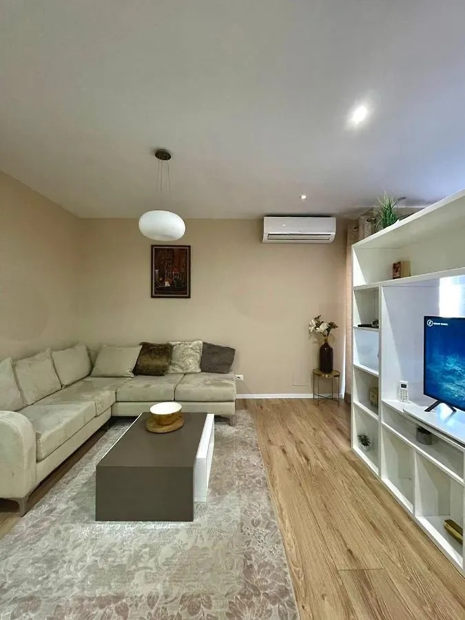 Prive Apartment, Studio, In Blloku Tirana